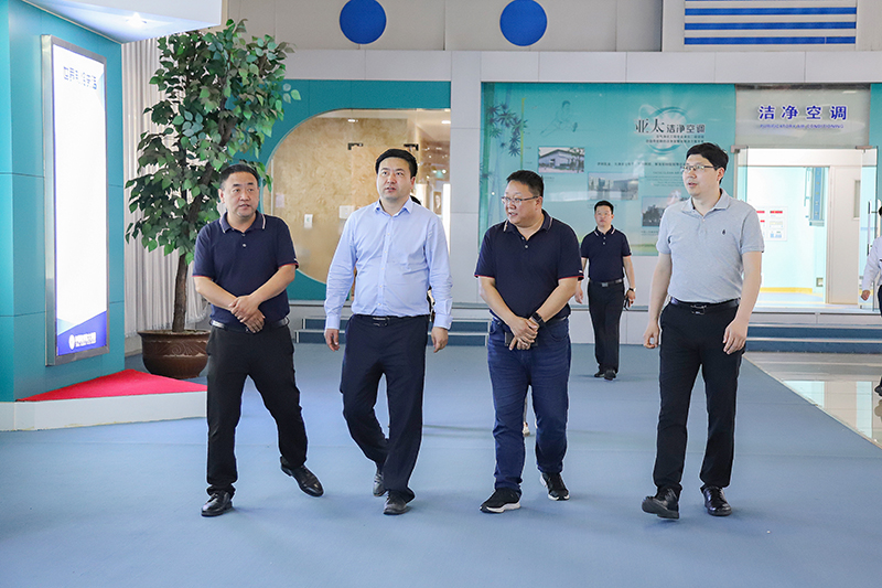 德州市政府党组成员、副市长陈海明莅临亚太集团参观调研